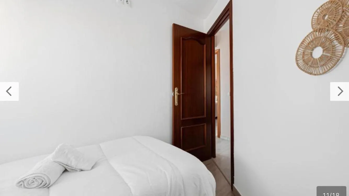Luis Braille Apt Málaga 0*,  España